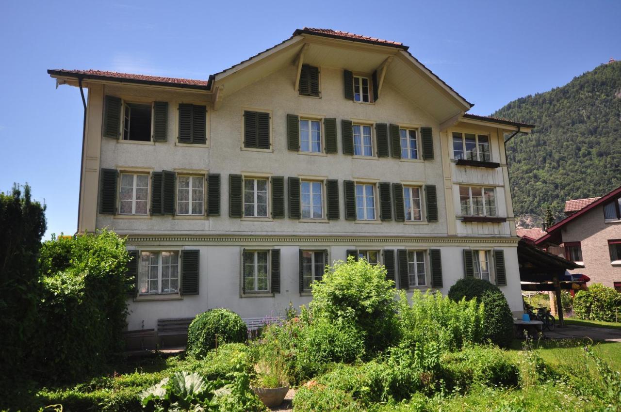 Townhouse II Sleeps 12 Guests Central Interlaken Luaran gambar